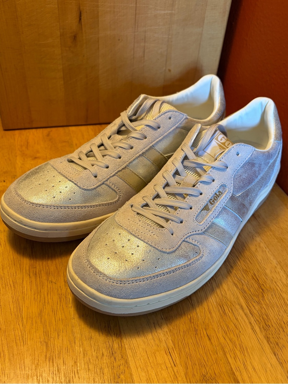 Gola Women’s silver/gold sheen suede sneakers sz 11